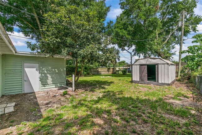 Building Photo - 1435 Eden Dr