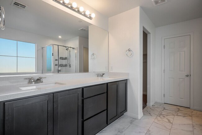 Building Photo - 4302 Eagle Island St