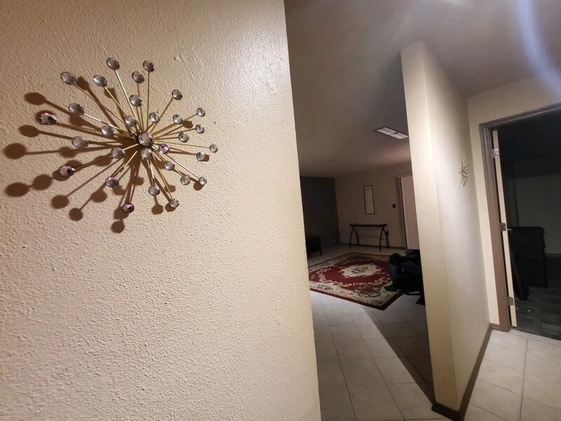 Building Photo - 2811 SW Archer Rd