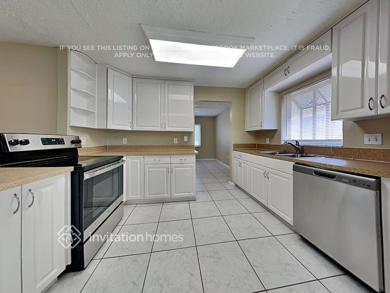 Building Photo - 26740 Magnolia Blvd