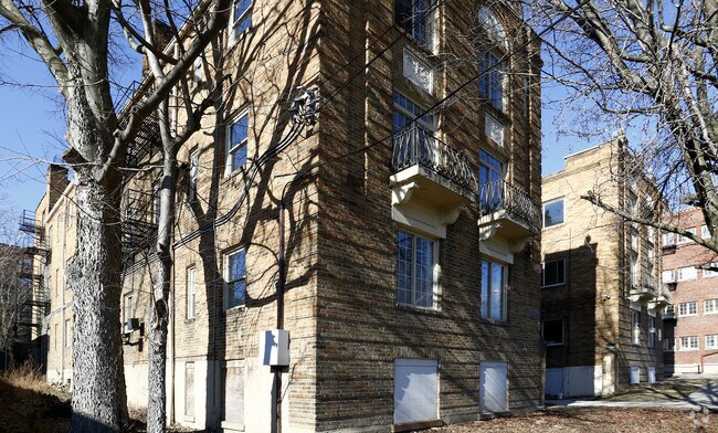 Building Photo - Cross Park Apartments