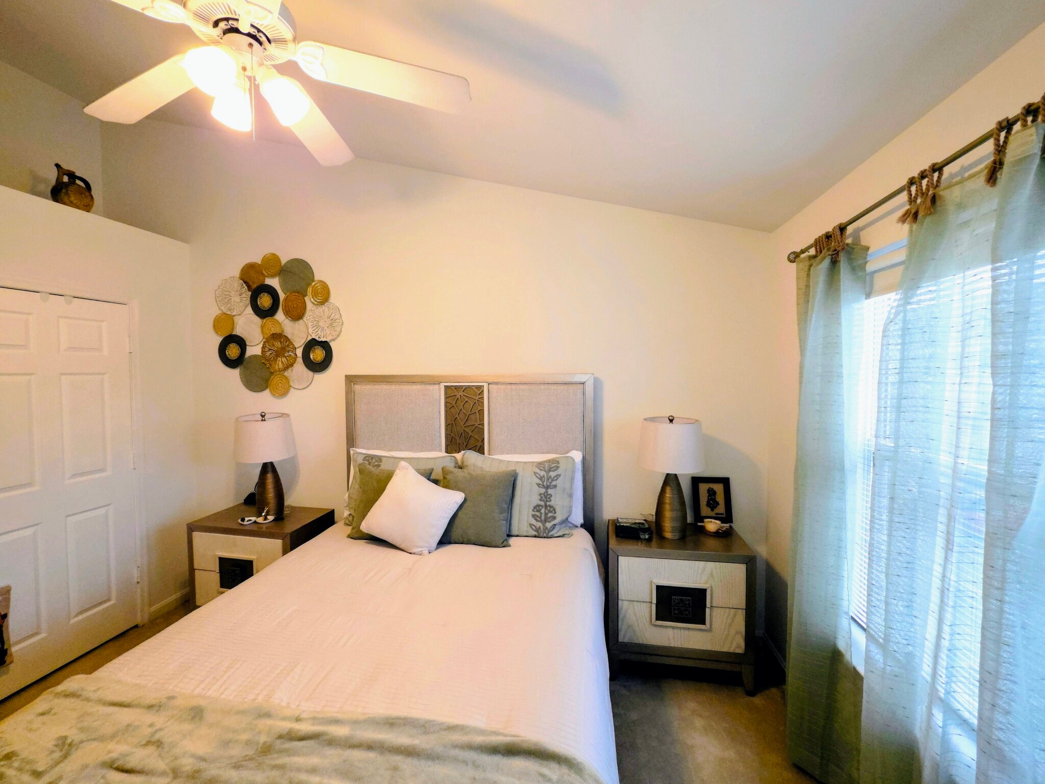 Main Bedroom - 5908 Founders Hill Dr