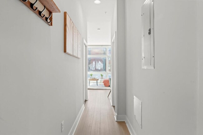 Building Photo - 826 N Broad St