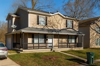 Building Photo - For Rent: 4-bedroom 2-bathroom single family home! Available End of February