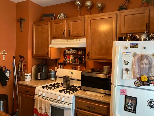 Building Photo - 42 Elmview Pl