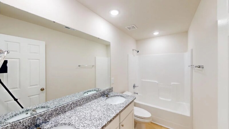 Building Photo - 108 Sandy Springs Dr
