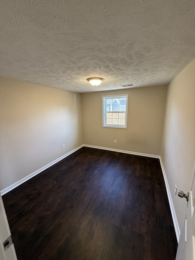 Building Photo - 9688 Leitchfield Rd