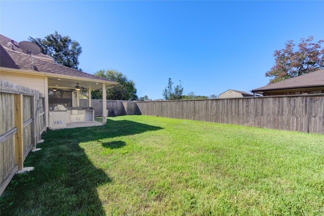 Building Photo - 14559 Gleaming Rose Dr