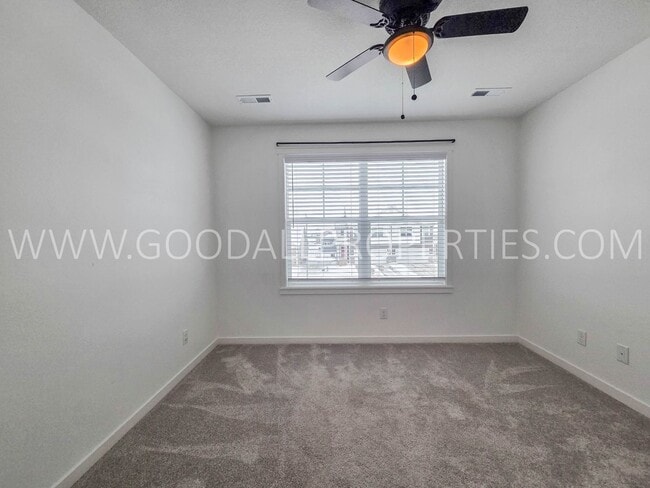 Building Photo - Bright & Spacious 1.5-Story 3 Beds, 2.5 Bath Home in Waukee Schools