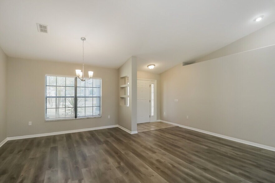 Building Photo - 13114 Scottville St
