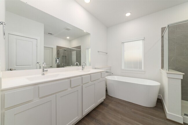 Building Photo - 919 Golden Willow Ln