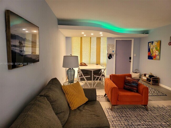 Building Photo - 1750 E Las Olas Blvd