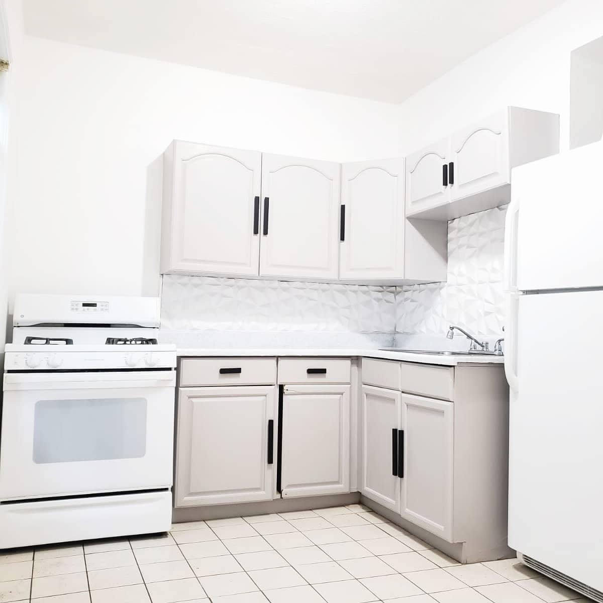 Building Photo - 3871 W 42nd St