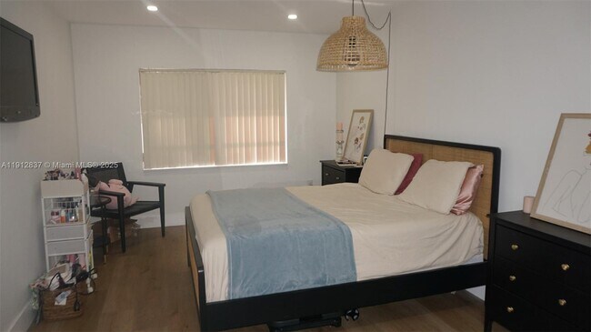 Building Photo - 7953 SW 104th St