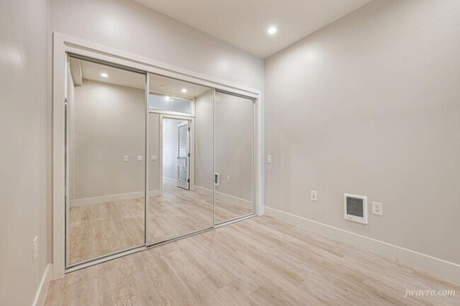 Building Photo - 80 Terra Vista Ave