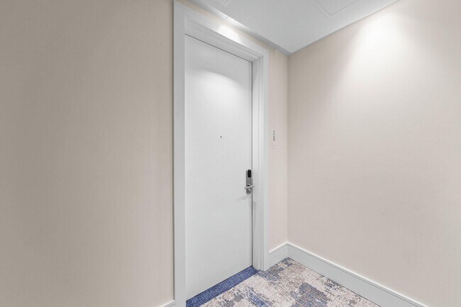 Building Photo - 220 Lake Shore Dr