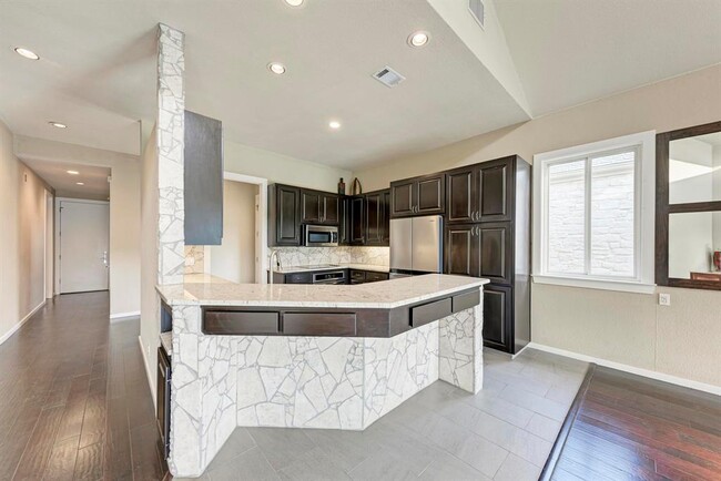 Building Photo - 146 Double Eagle Dr