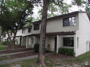 Building Photo - 2635 SW 35th Pl