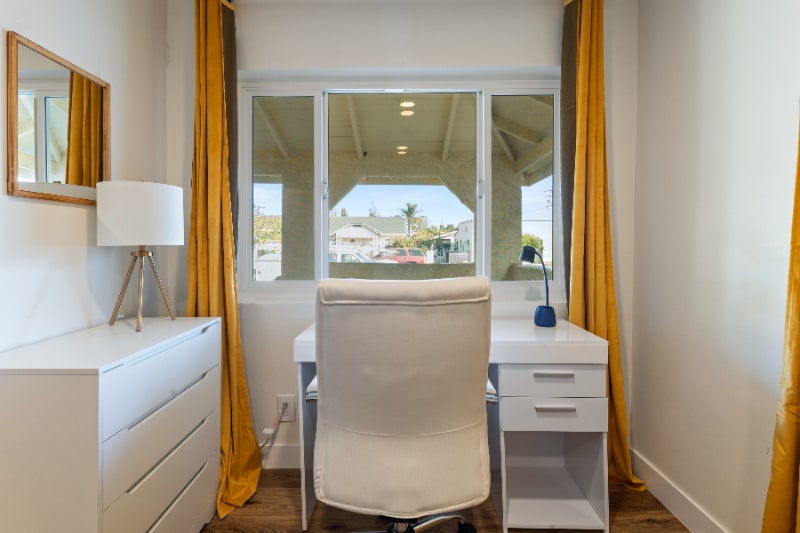 Building Photo - 225 S Main St