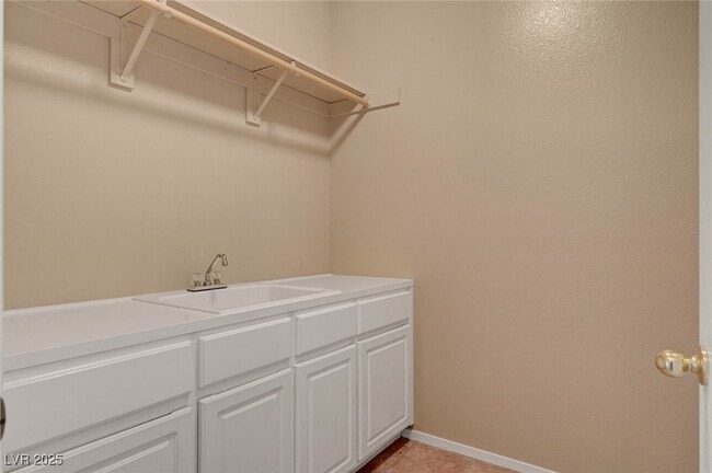 Building Photo - 893 Dancing Vines Ave