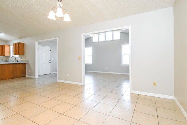 Building Photo - 5166 Clarion Hammock Dr