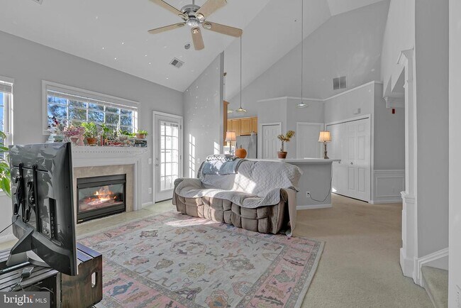 Building Photo - 21855 Locomotive Terrace