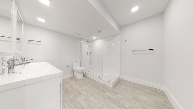 Building Photo - 3980 Oaks Clubhouse Dr