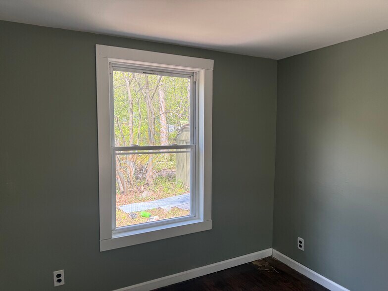 Building Photo - 46 Lime Kiln Rd