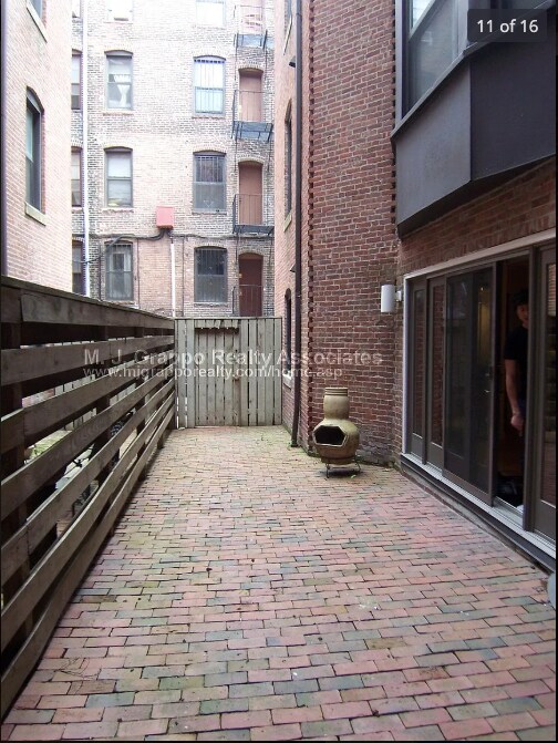 Building Photo - 87 Gainsborough St