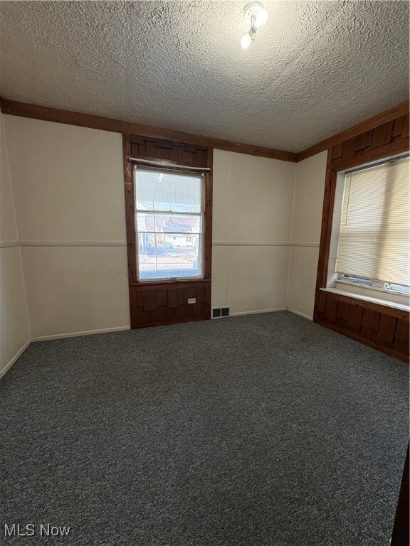 Building Photo - 565 Brown St