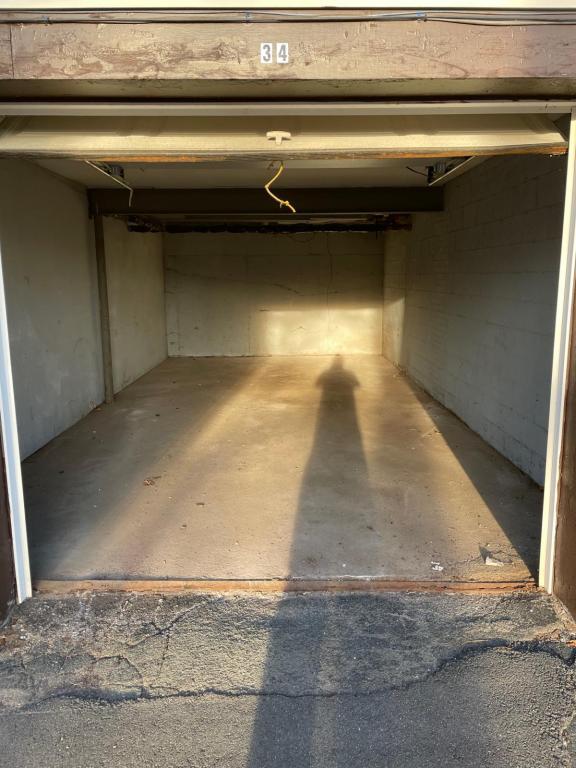 Building Photo - 151 Chesternut St.