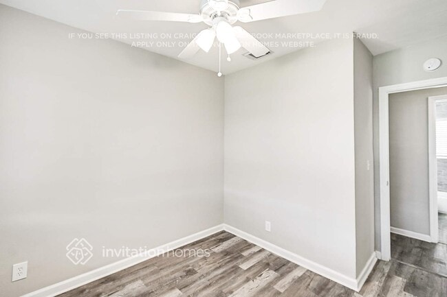 Building Photo - 835 44th St