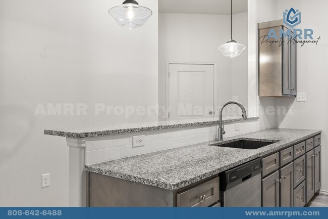 Building Photo - 2 Bedroom In Frenship ISD!