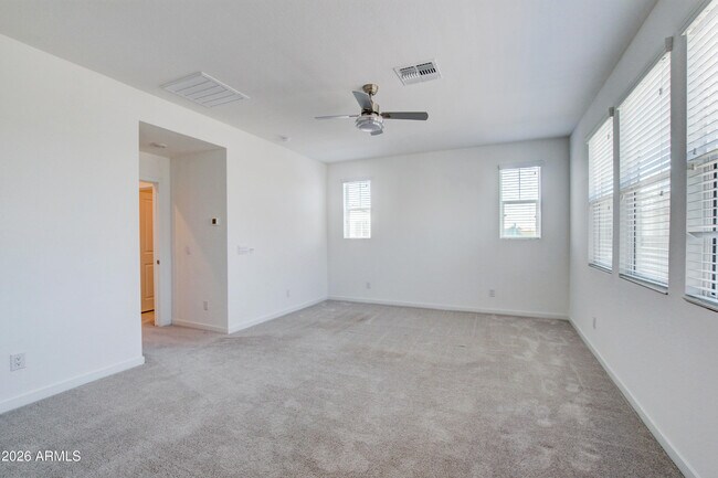 Building Photo - 9902 E Tamery Ave