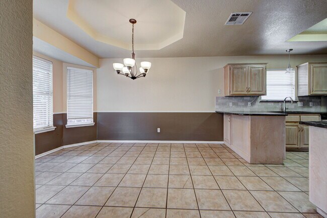 Building Photo - 2904 Canyon Oaks Ct