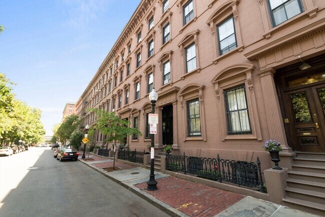 Building Photo - 42 W Newton St
