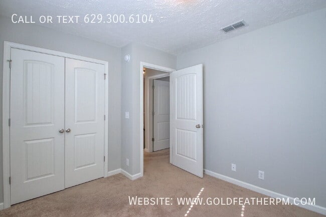 Building Photo - 3365 Tourmaline Dr