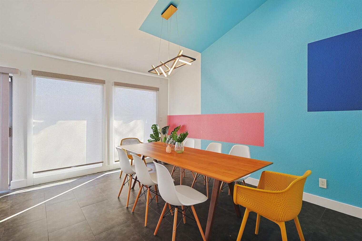 Building Photo - 313 Melorine Dr