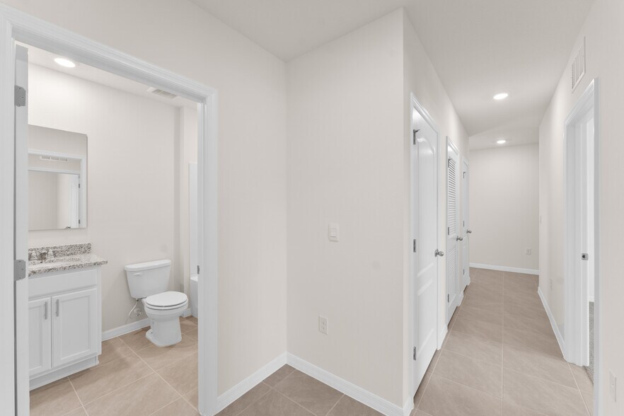 Building Photo - 2727 Barred Owl Ln