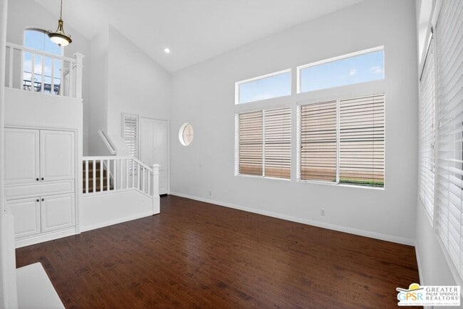 Building Photo - 2930 Hogan Pl