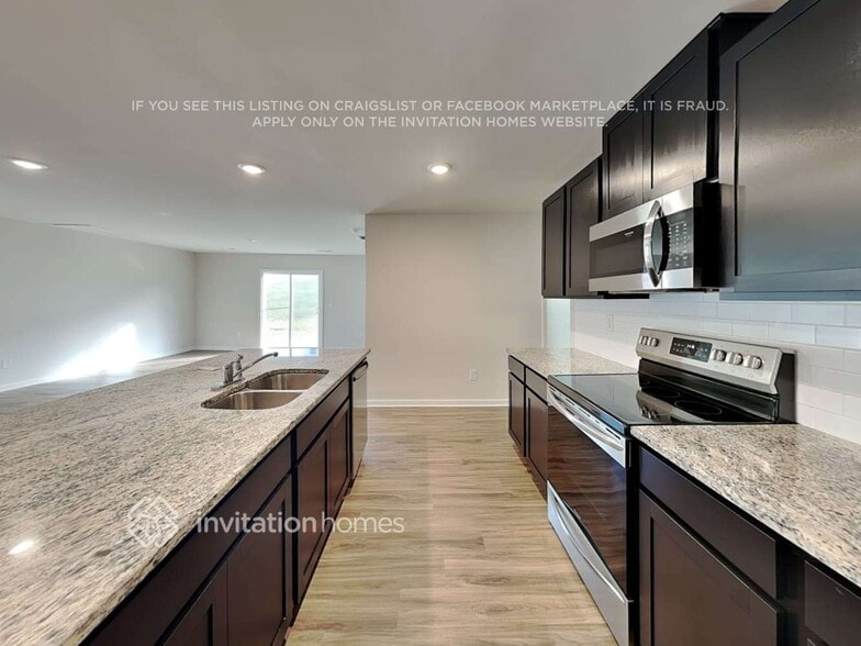 Building Photo - 6006 Foggy Btm Cir