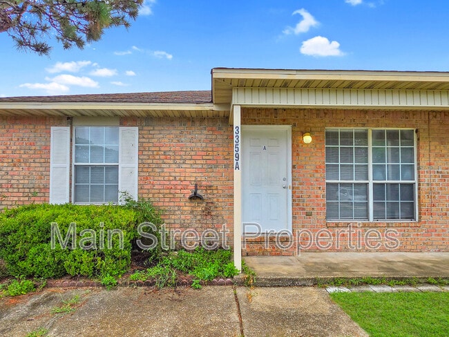 Building Photo - 3359 Green Briar Cir