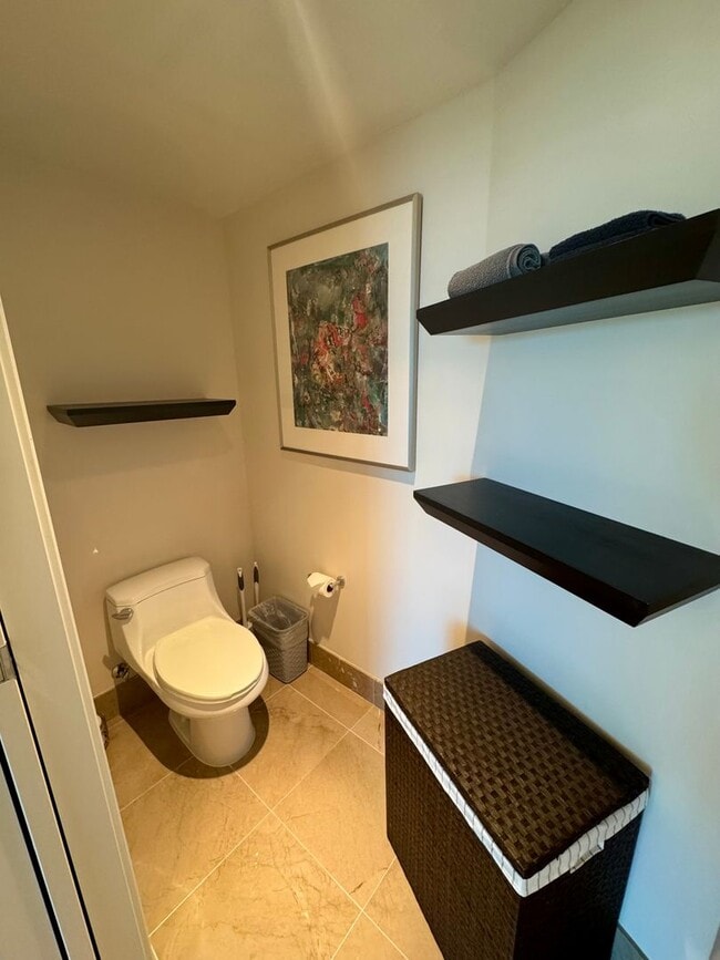 Building Photo - 2 bedroom unit w/ ocean views at Koolani!