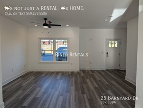 Building Photo - 25 Barnyard Dr