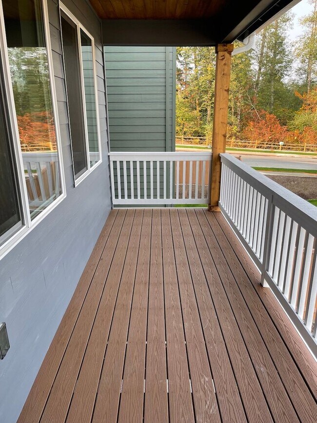 Building Photo - Beautiful New 5BD/4BTH Bella Cresta Home f...