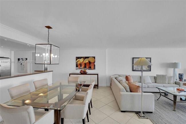 Building Photo - 3140 S Ocean Dr