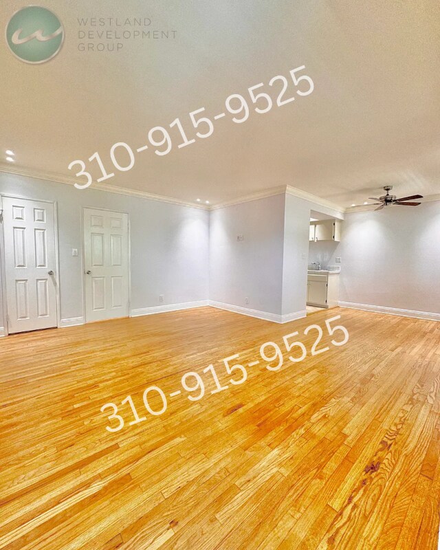 Building Photo - 1506 S Barrington Ave