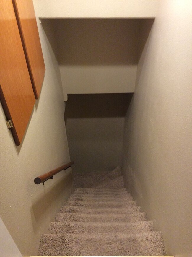 Building Photo - 1304 8th St