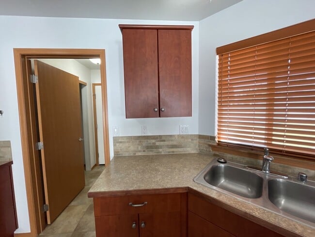 Building Photo - 1586 Meriwether Ave