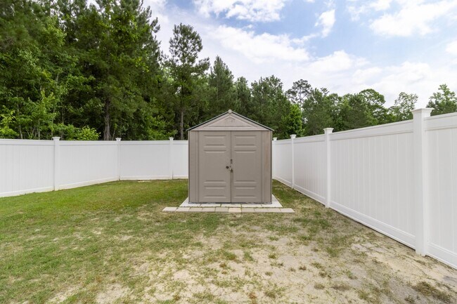 Building Photo - 147 Enclave Wy